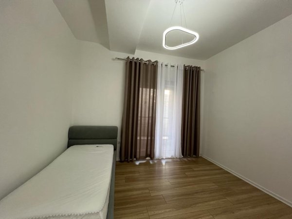 Apartament 3+1 Me Qera Tek 21 Dhjetori Kompleksi Kontakt (ID B2384) Tirane