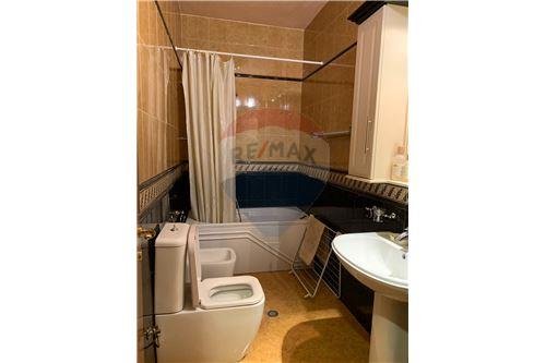 JEPET APARTAMENT ME QIRA 2+1 te Myslym Shyri