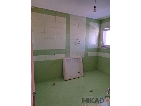 Shitet Apartament 2+1+2 tek Kompleksi "Mangalem", Ali Dem!