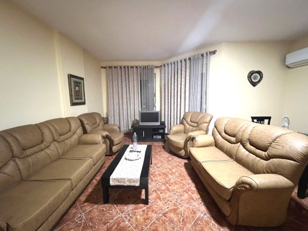 APARTAMENT 2+1 ME QIRA NE PLAZH-DURRES