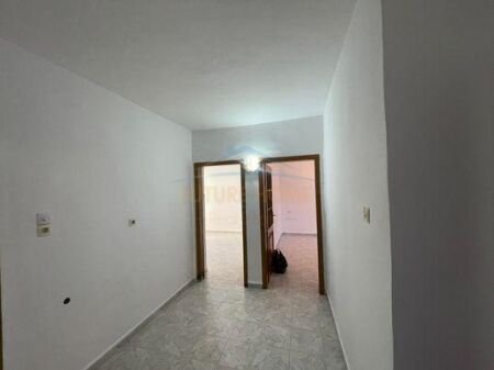 Qera, Apartament 3+1, Rruga Bardhyl, Tiranë. AREA38289