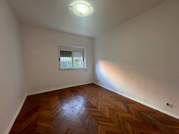 Apartament 1+1 me qera prane Stacionit te Trenit 400 euro