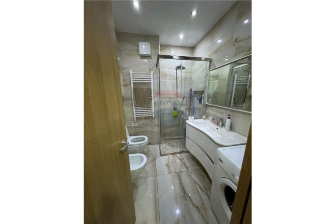 Apartament - Me Qira - Astir, Shqipëri