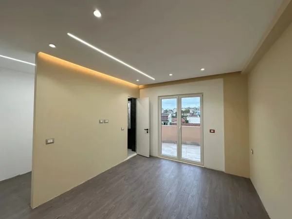 Apartament ne shitje!