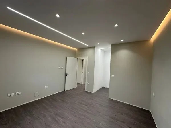 Apartament ne shitje!