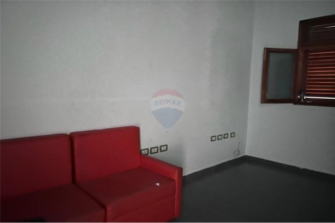 Shitet Apartament 1+1 në Laprakë, pranë KMY-së