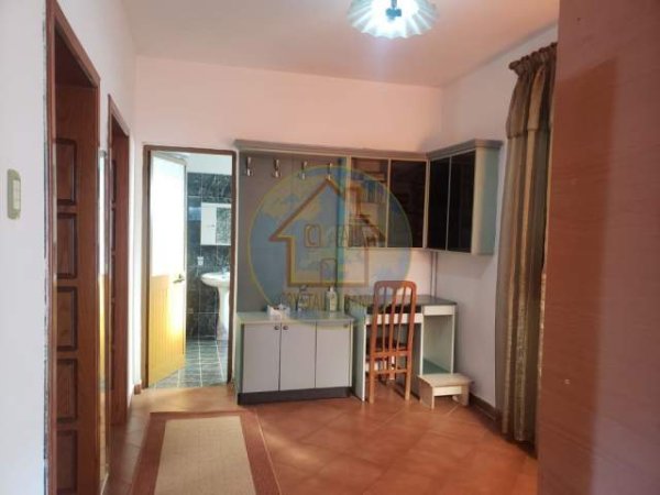 Tirane, jepet me qera shtepi 2+1+A+BLK Kati 2, 100 m² 39.000 Leke (fusha aviacionit)