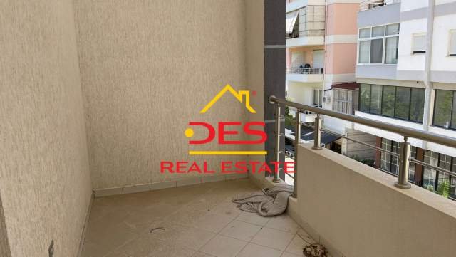 Vlore, shitet apartament 1+1 Kati 4, 68 m² 70.000 Euro (Kompleksi Oslo Vlore