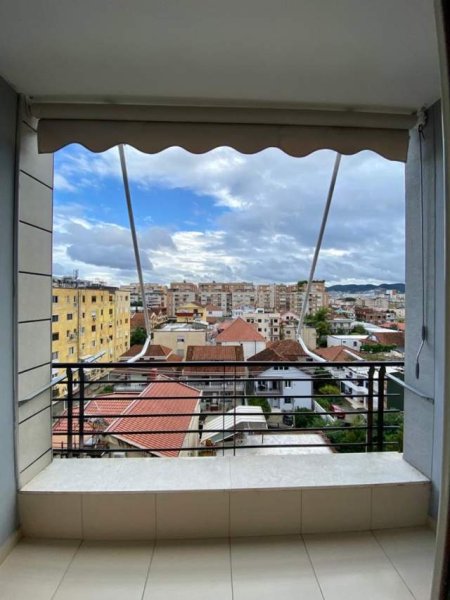 Tirane, jepet me qera apartament 1+1+BLK Kati 5, 66 m² 350 Euro (don bosko)