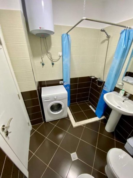 Tirane, jepet me qera apartament 1+1+BLK Kati 5, 66 m² 350 Euro (don bosko)