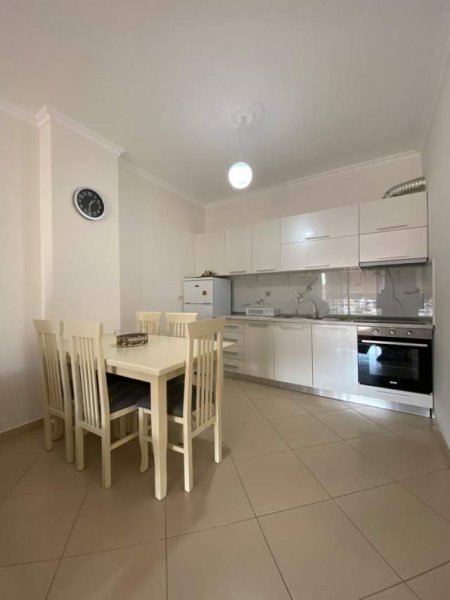 Tirane, jepet me qera apartament 1+1+BLK Kati 5, 66 m² 350 Euro (don bosko)