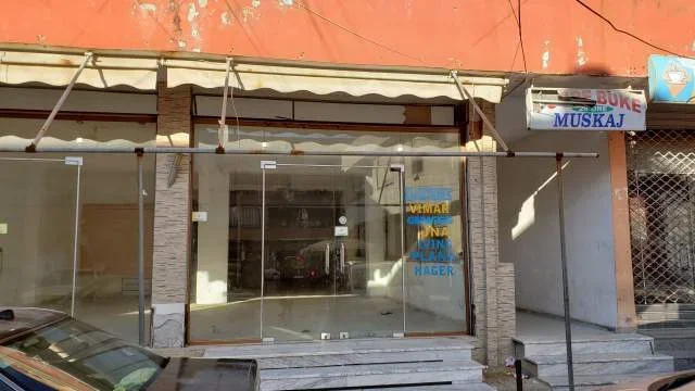 Fier, Shitet Ambjent Biznesi/Njesi me siperfaqe 126 m², Cmimi Referues 14.200.000 Leke (Lagjja “Apollonia”)