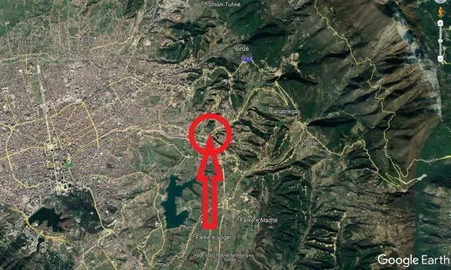 Tirane, Shitet Ambjent Biznesi Kati 1, 52.2 m², Cmimi Referues 4.400.000 Leke (Rruga Aleksander Mertinelli, Lanabregas)