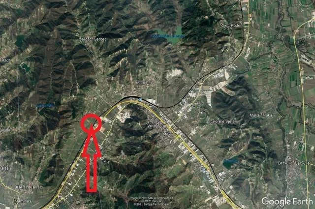 Tirane, Shitet Toke Are 4.000 m², Cmimi Referues 22.000.000 Leke (Marqinet)