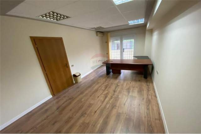 Tirane, shitet apartament 1+1+BLK Kati 2, 73 m² 145.000 Euro (Rruga Perlat Rexhepi)