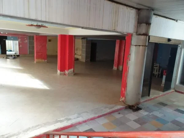 Tirane, Shitet Njesi Kati 1, 346 m², Cmimi Referues 28.963.000 Leke (Rruga Bajram Curri)