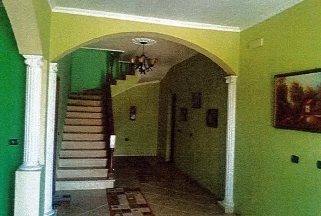 Kruje, Shitet Toke Are (2000 m2), Truall (500 m2) dhe Ndertese (158 m2), Cmimi Referues 7.260.000 Leke (Fshati Hasan)