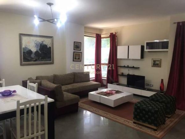 Tirane, jepet me qera apartament 2+1 Kati 3, 125 m² 1.000 Euro (Rruga Elbasanit)