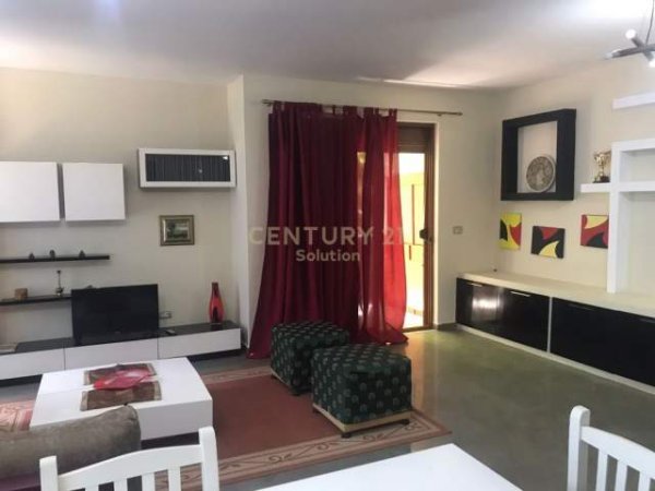 Tirane, jepet me qera apartament 2+1 Kati 3, 125 m² 1.000 Euro (Rruga Elbasanit)