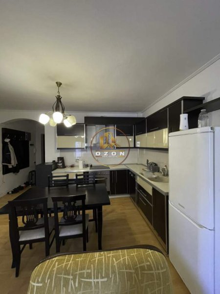 Tirane, jepet me qera apartament 1+1+BLK Kati 9, 74 m² 330 Euro (Komuna e Parisit)