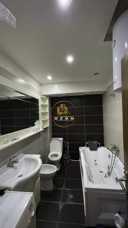 Tirane, jepet me qera apartament 1+1+BLK Kati 9, 74 m² 330 Euro (Komuna e Parisit)