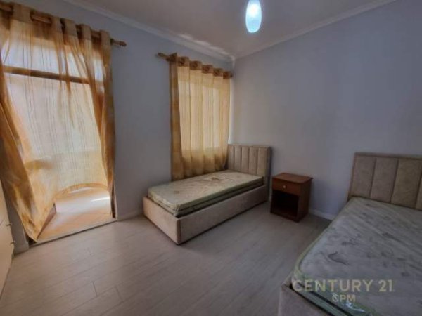 Tirane, jepet me qera apartament 2+1+BLK Kati 6, 117 m² 450 Euro (RR E KAVAJES)