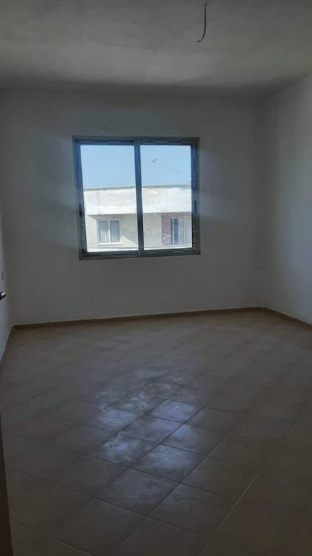 Tirane, shes apartament 2+1 Kati 8, 115 m² 83.000 Euro (Pallatet Cabej)