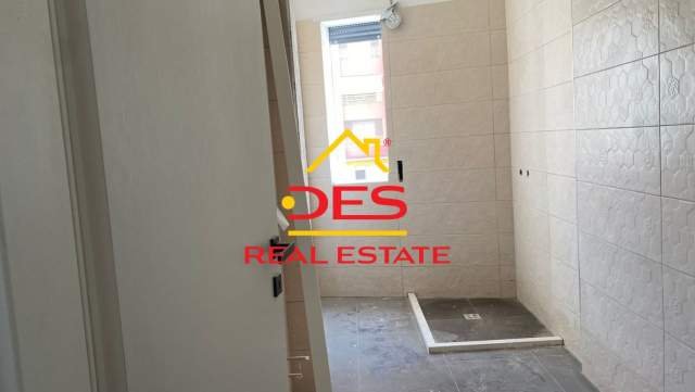 Vlore, shitet apartament 2+1 Kati 5, 91 m² 59.150 Euro (Rruga Tansballkanike Vlore)