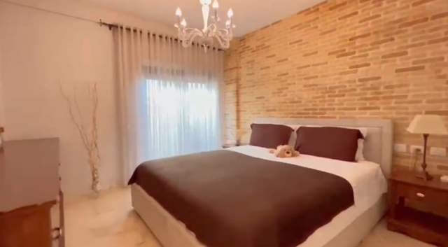 Tirane, jepet me qera apartament 2+1+BLK Kati 1, 150 m² 1.000 Euro (Zogu  I Zi)