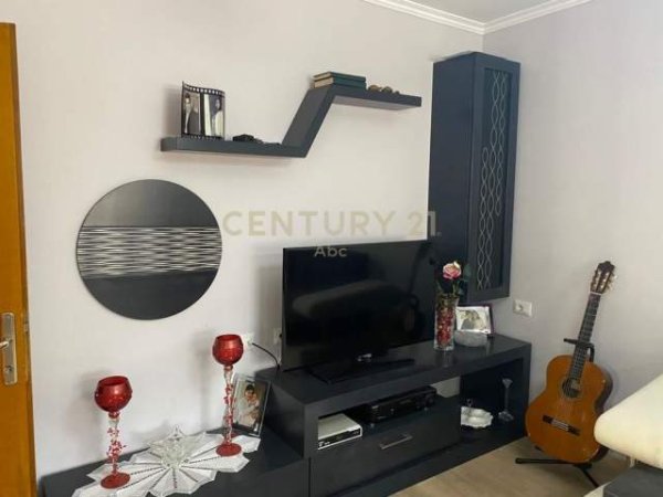 Korce, shitet shtepi 1 Katshe 93 m² 86.000 Euro