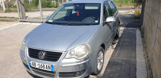 Tirane, shes makine Volkswagen Polo Viti 2009, 3.100 Euro