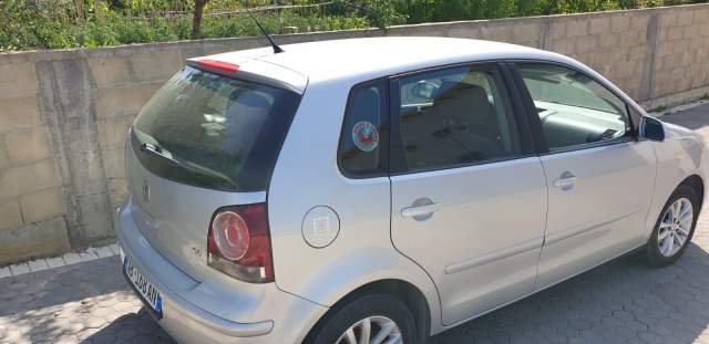 Tirane, shes makine Volkswagen Polo Viti 2009, 3.100 Euro