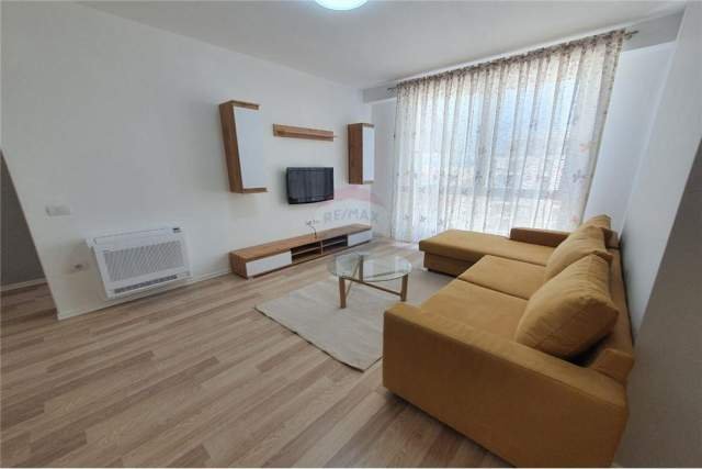 Tirane, jepet me qera apartament 2+1 Kati 10, 550