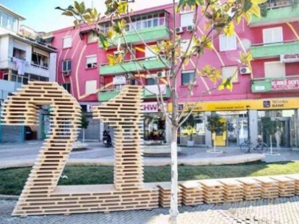 Tirane, shitet Apartament 3+1 Ne zonen e 21 Dhjetorit, Kati 4, 102 m² 110.000 Euro