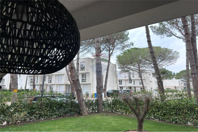 Shitet Apartament 2+1 tek San Pietro Resort, Gjiri i Lalzit