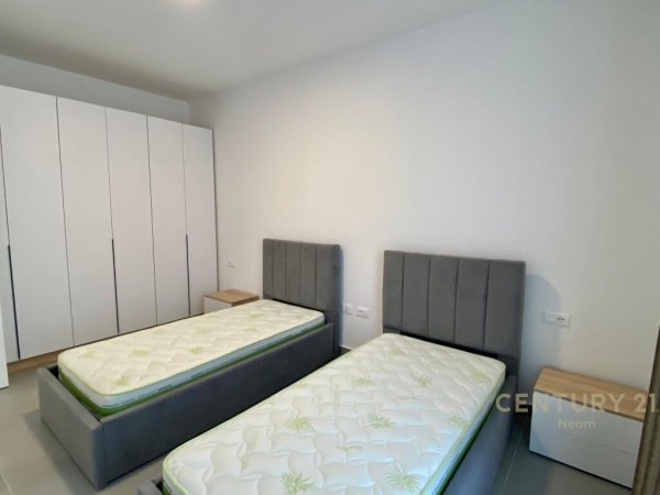 QIRA, APARTAMENT 2+1+POST PARKIMI TEK REZIDENCA FOREST , LIQENIN I THATE !!