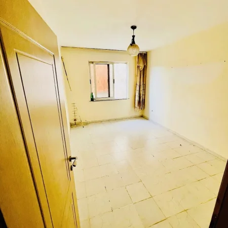 🔱APARTAMENT 2+1 NE SHITJE TE ALI DEMI
( behet 3+1 )