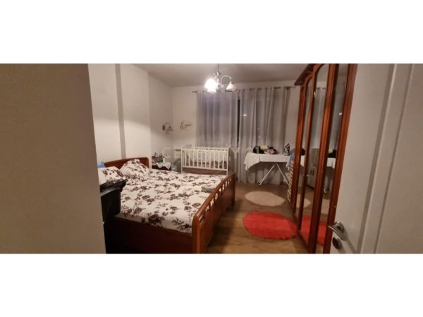 Shitet Apartamenti 3+1+2 me verande, Astir  180,000 €