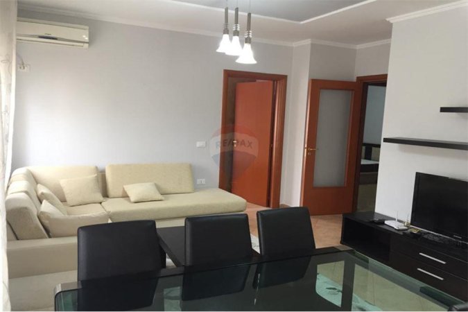 Apartament 2+1 me qira në rrugën "Him Kolli"