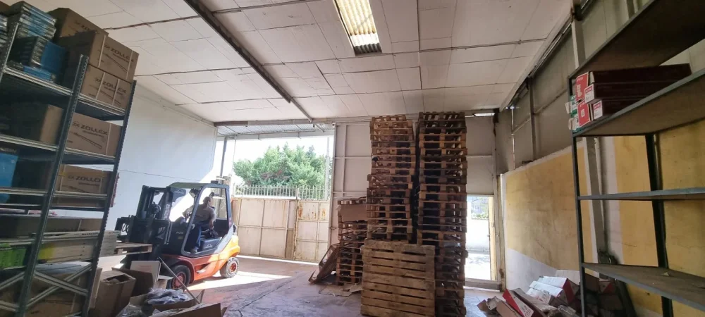 Jepet me Qira Magazine te City Park 400 m2 , 800 euro (TRR-15420975)