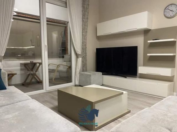 Jepet Me Qera Apartament 2+1 Tek Kompleksi Golden Park [ID P0299]