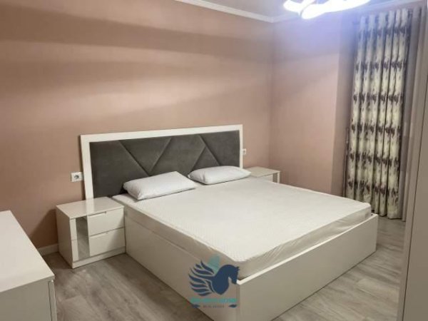 Jepet Me Qera Apartament 2+1 Tek Kompleksi Golden Park [ID P0299]