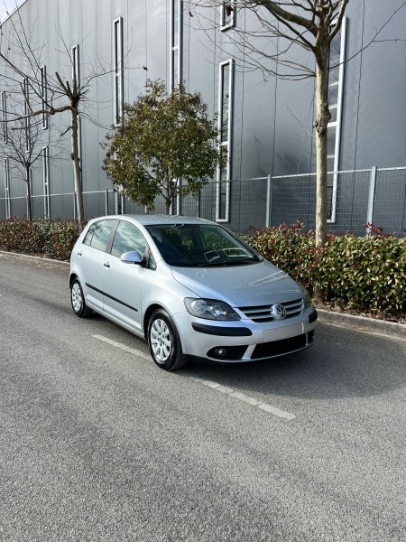 Shitet golf 5+ viti 2007 1.9 naft cmimi 4800€ i diskutueshem