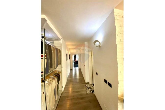 APARTAMENT 2+1 PER QERA TEK KOMUNA E PARISIT