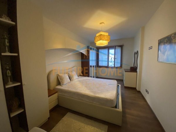 JEPET ME QERA APARTAMENTI 2+1+GARAZHD