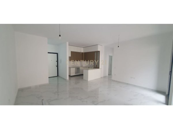 APARTAMENT 2+1+2 ME QIRA , KOMUNA E PARISIT, TIRANE!