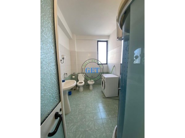 Shitet  Super Apartament 3+1+2 +2 Ballkone tek Rrota e Kuqe ne Plazh,Durres