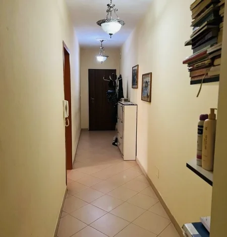 🔱APARTAMENT 1+1 NE SHITJE PERBAL KRISTAL CENTER (KOMUNA E PARISIT)