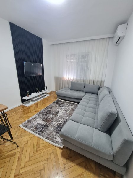 Apartament me Qera 2+1