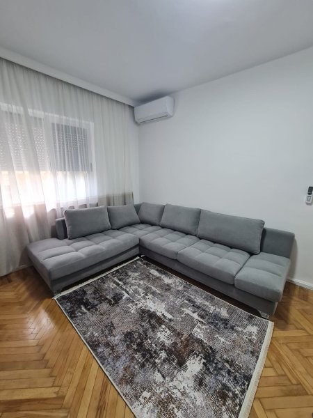 Apartament me Qera 2+1